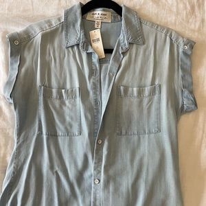 Cloth and Stone denim shirt. XS. NWT